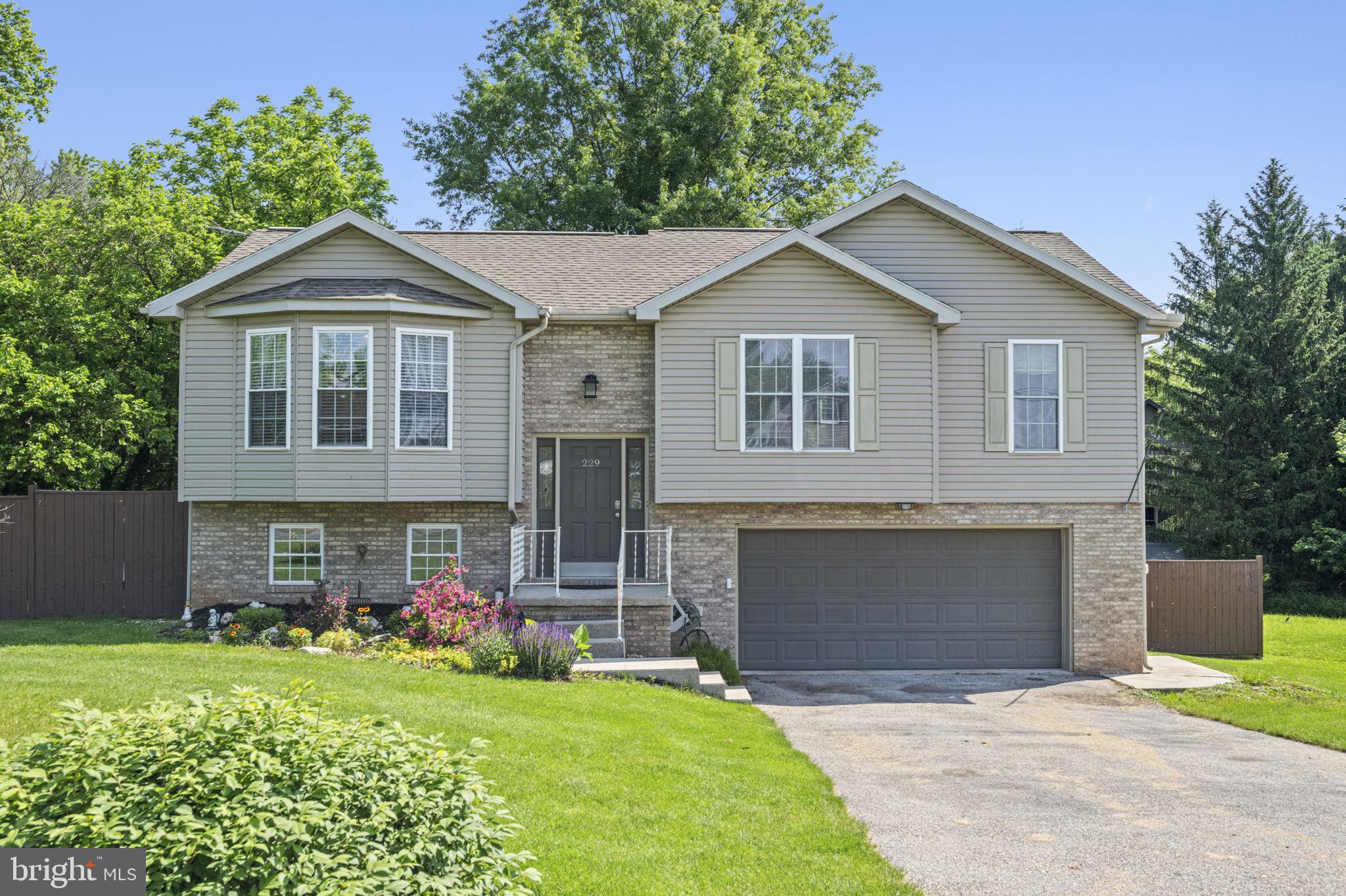 229 Copenhaffer Road York, PA 17404 - Photo 1 of 35