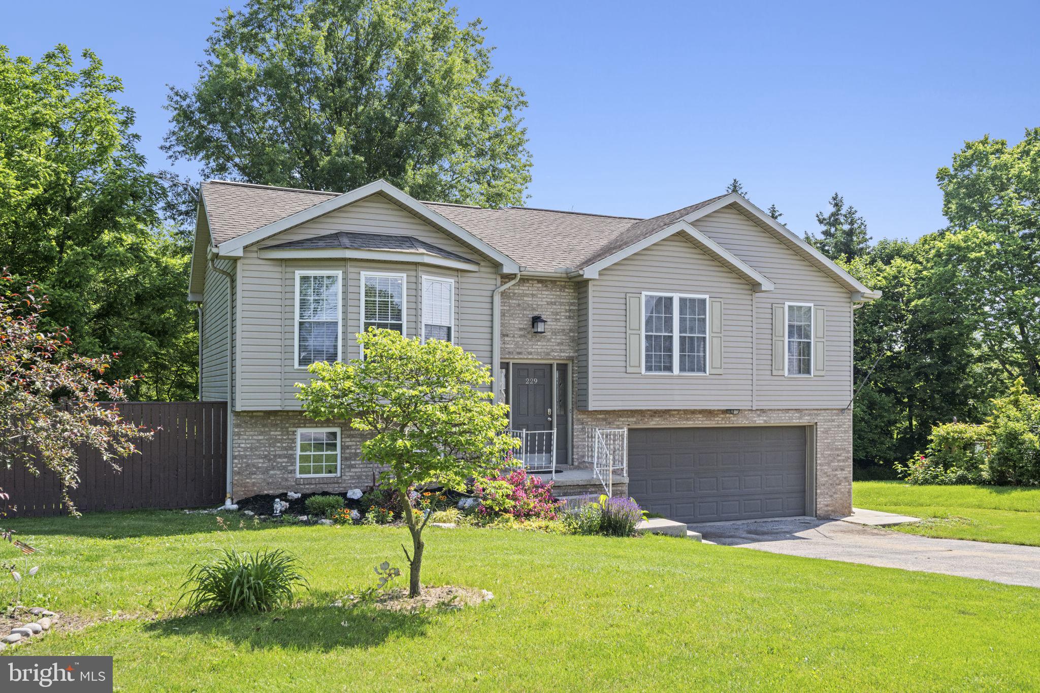 229 Copenhaffer Road York, PA 17404 - Photo 3 of 35