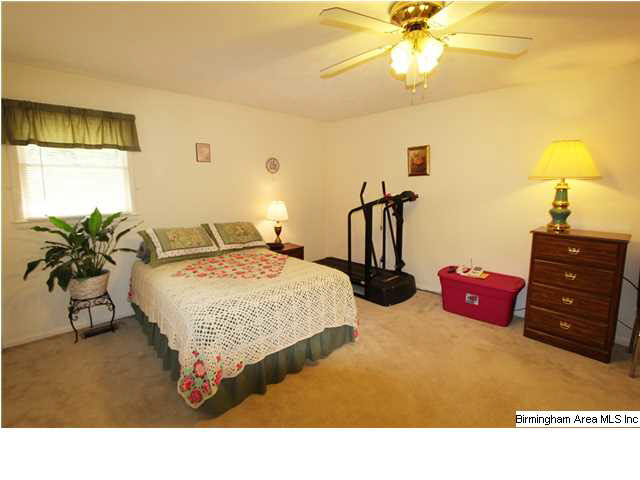 115 Carriage Road Anniston, AL 36206 - Photo 8 of 30