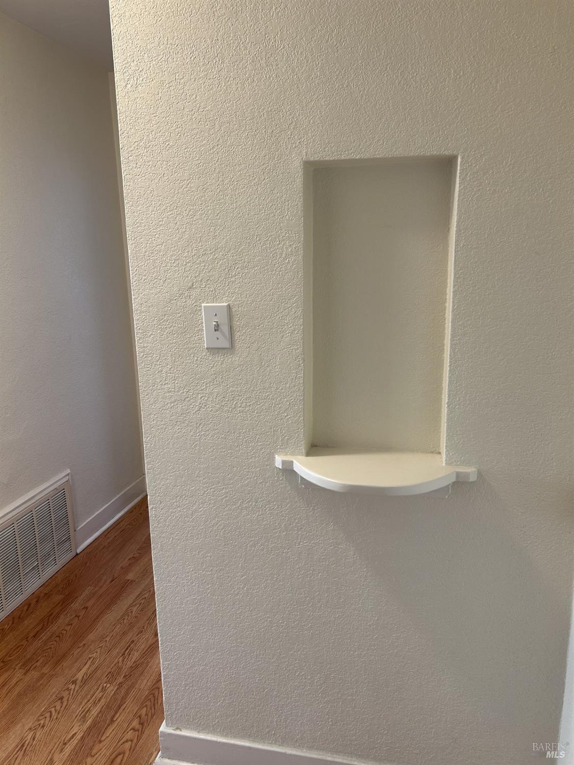 1468 Lincoln Avenue San Rafael, CA 94901 - Photo 8 of 11 Period details inside