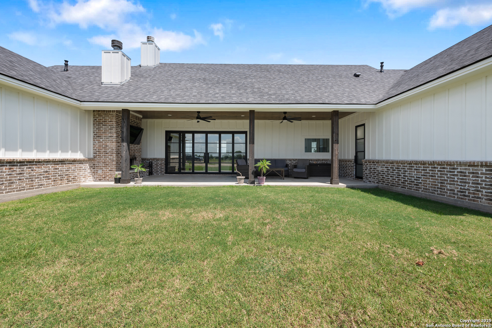 32139 Giboney Road Hempstead, TX 77445 - Photo 55 of 65 a front view of a house with garden