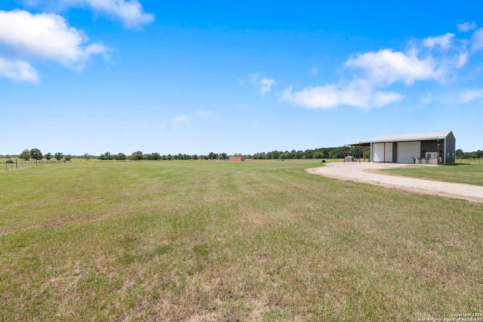 32139 Giboney Road Hempstead, TX 77445 - Photo 58 of 65 a view of an ocean with city view