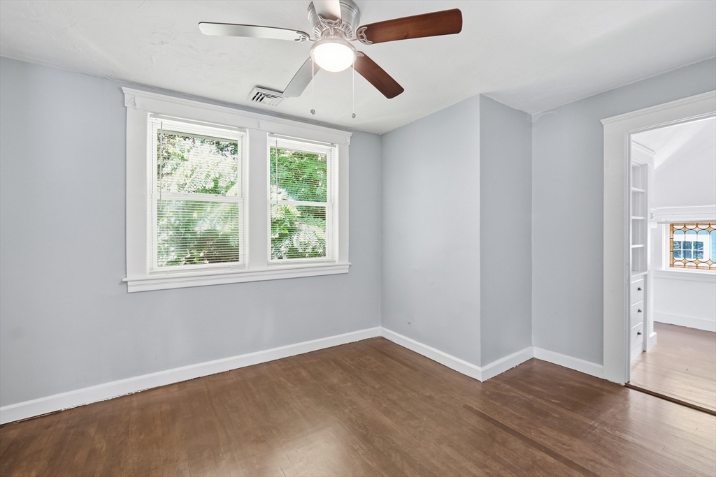 14 St Elmo Road Worcester, MA 01602 - Photo 18 of 39 Gallery Image 18