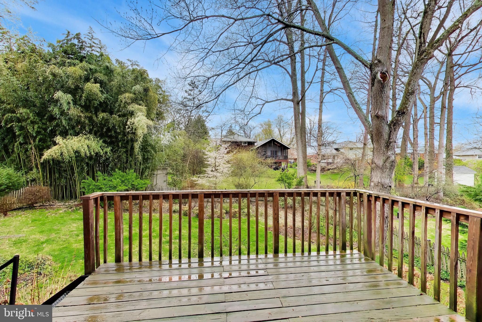 6514 Wilmett Road Bethesda, MD 20817 - Photo 31 of 38 Nice sized balcony off 2nd level living area