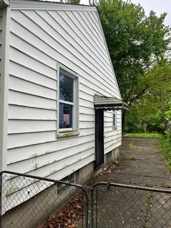 $67,500 | 8627 Stout Street, Detroit, MI 48228