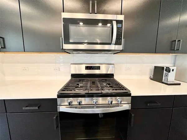 $2,350 | 2009 Winston Way, Leander, TX 78641