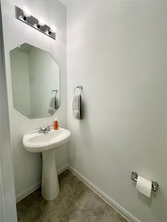 $2,350 | 2009 Winston Way, Leander, TX 78641