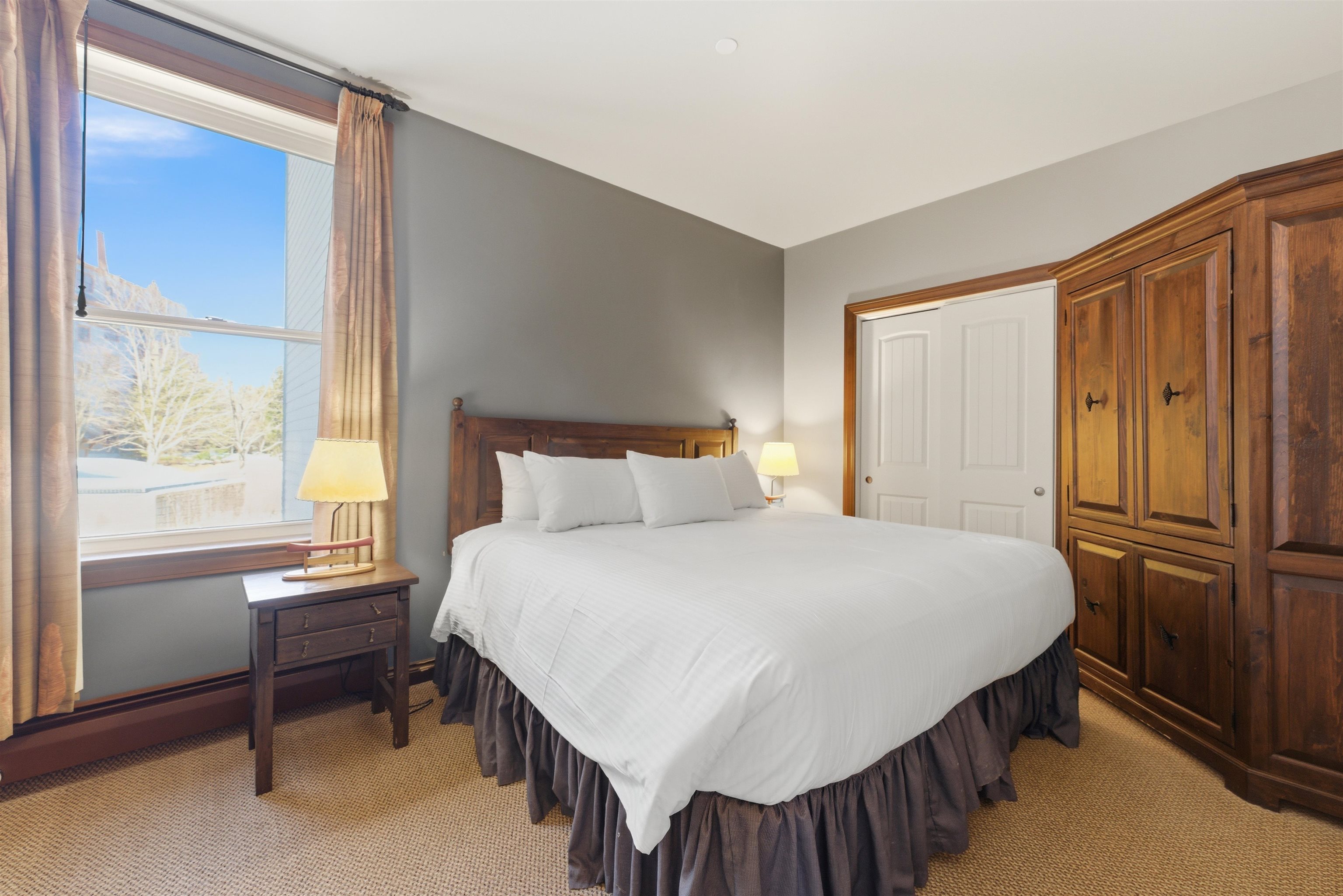 43 Middle Ridge Road, Unit 209 South Londonderry, VT 05155 - Photo 8 of 12 Gallery Image 8