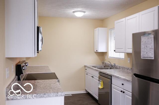 8361 Paso Del Norte Court Indianapolis, IN 46227 - Photo 4 of 13