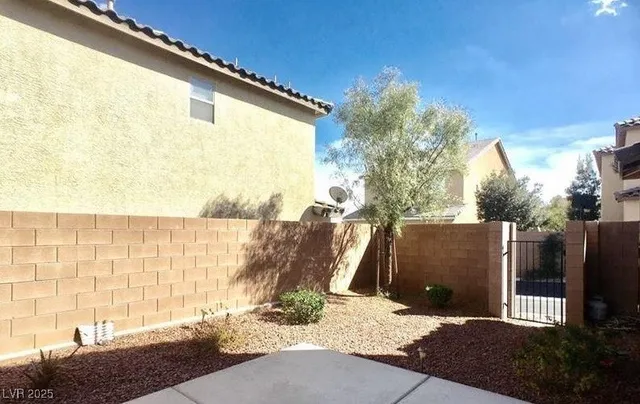 $1,800 | 10824 Mason Hill Avenue, Las Vegas, NV 89166
