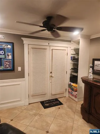 a view of walk in closet