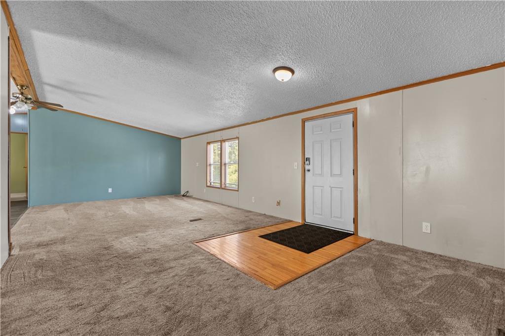 610 Pleasant Valley Road Washington, PA 15301 - Photo 8 of 27 an empty room with windows