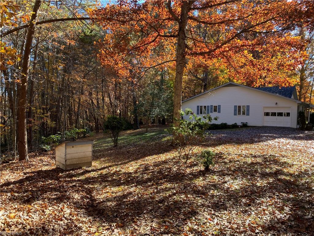 139 Ridgewood Drive Mount Airy, NC 27030 - Photo 32 of 36