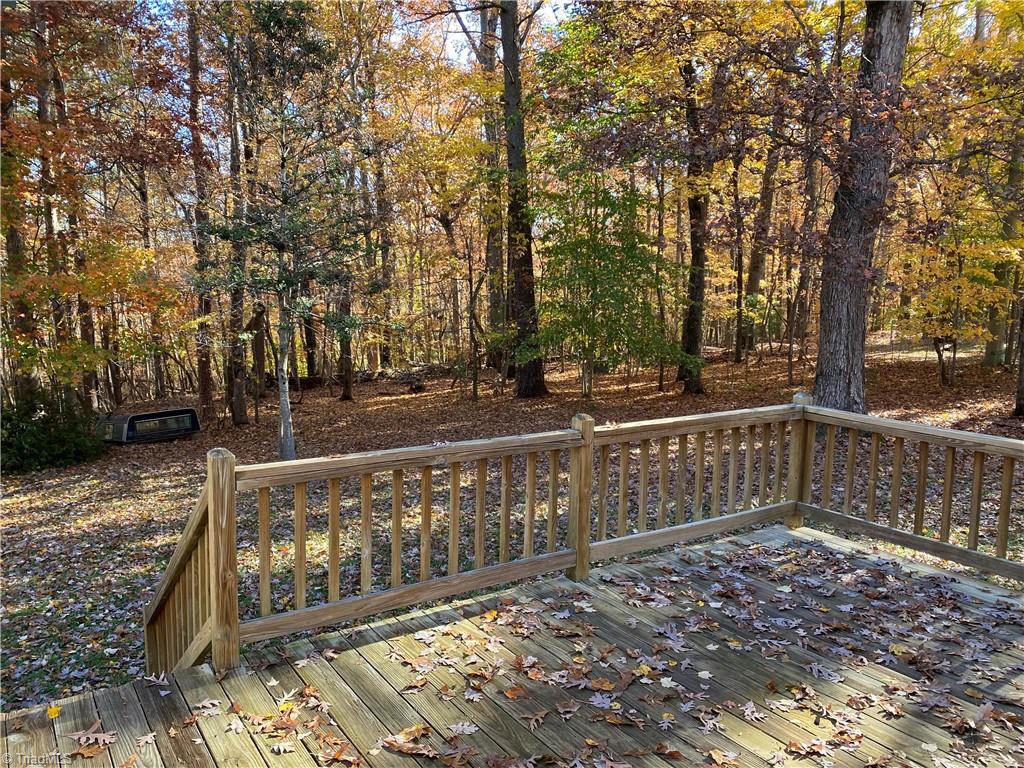 139 Ridgewood Drive Mount Airy, NC 27030 - Photo 5 of 36