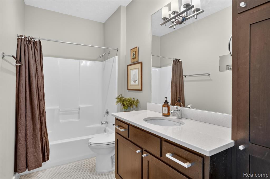 352 West Grand River Road, Unit 3 East Lansing, MI 48823 - Photo 26 of 35