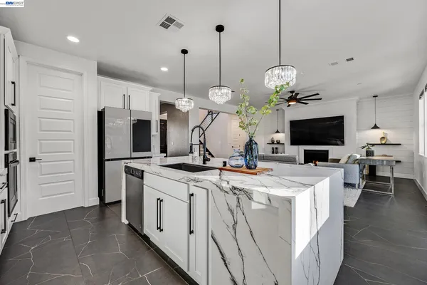 $1,095,000 | 259 Eagle Nest Drive, Oakley, CA 94561