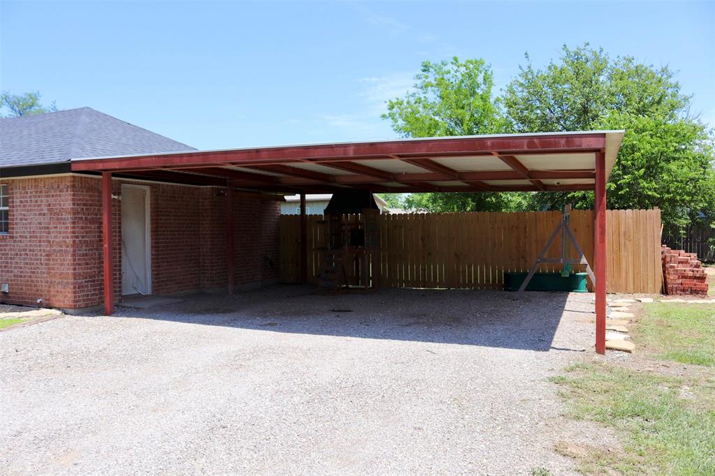 717 Groves Road Tuscola, TX 79562 - Photo 6 of 40