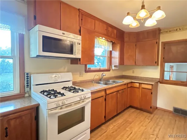 $169,000 | 509 Halls Corners Road, Attica, NY 14011