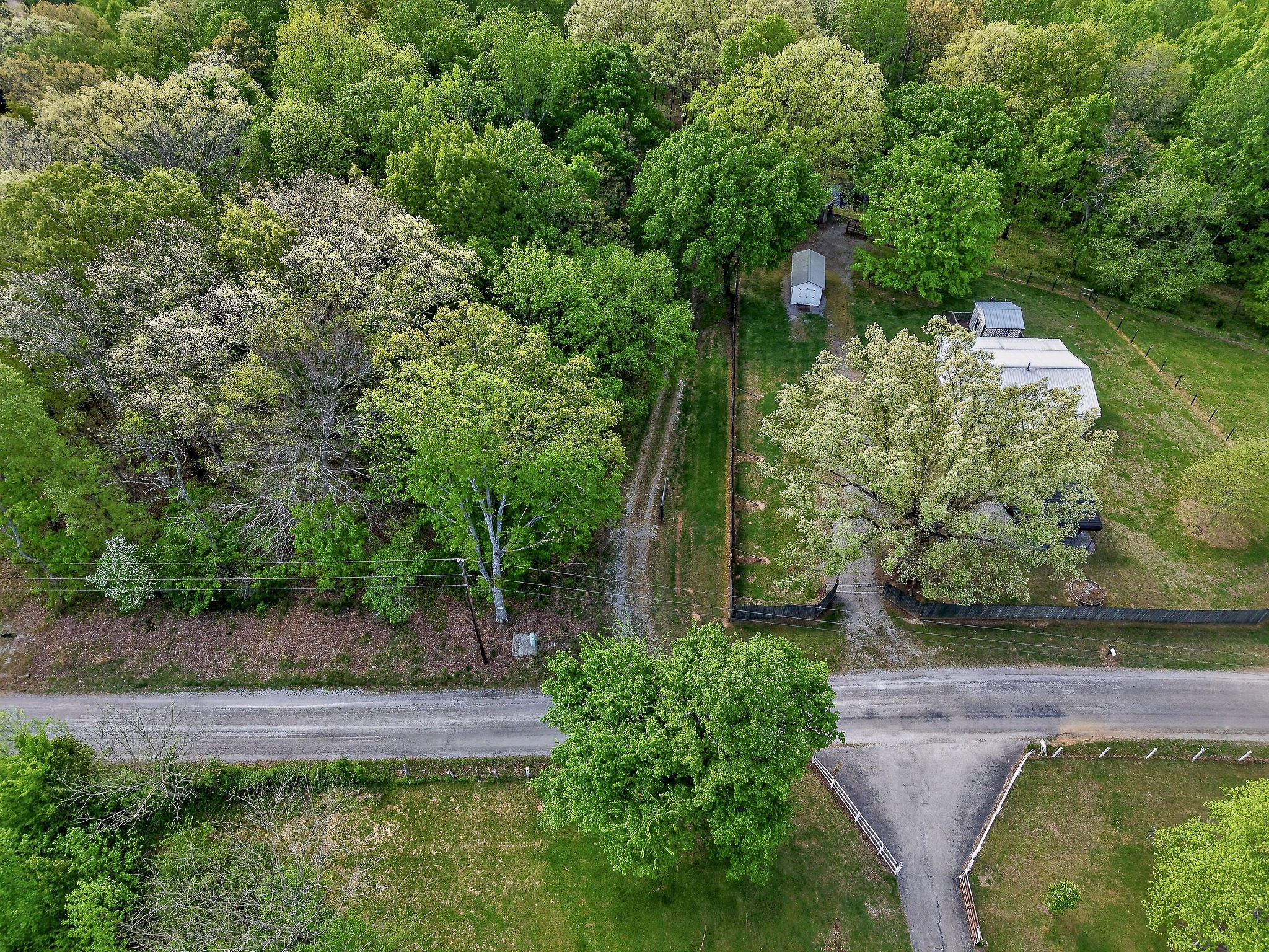 1142 Poss Road Smithville, TN 37166 - Photo 5 of 35 Gallery Image 5