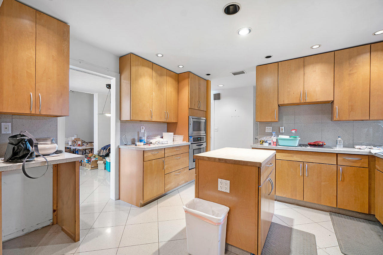 890 Southwest 20th Street Boca Raton, FL 33486 - Photo 6 of 27 008-890SW20thSt-BocaRaton-FL-small