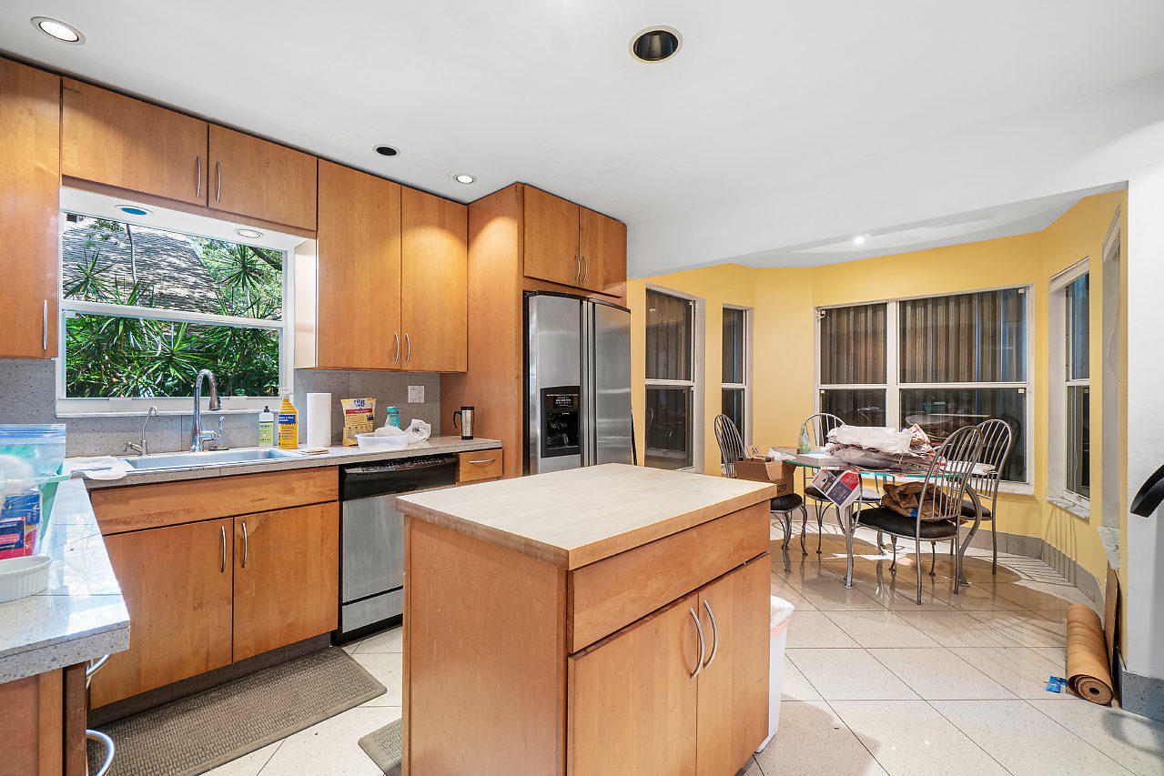 890 Southwest 20th Street Boca Raton, FL 33486 - Photo 7 of 27 009-890SW20thSt-BocaRaton-FL-small