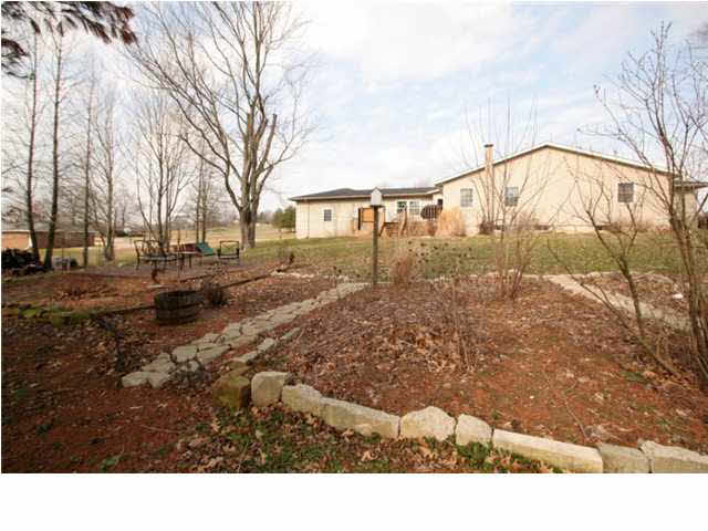 1641 East Hillbrook Road Jasper, IN 47546 - Photo 10 of 10 Gallery Image 10