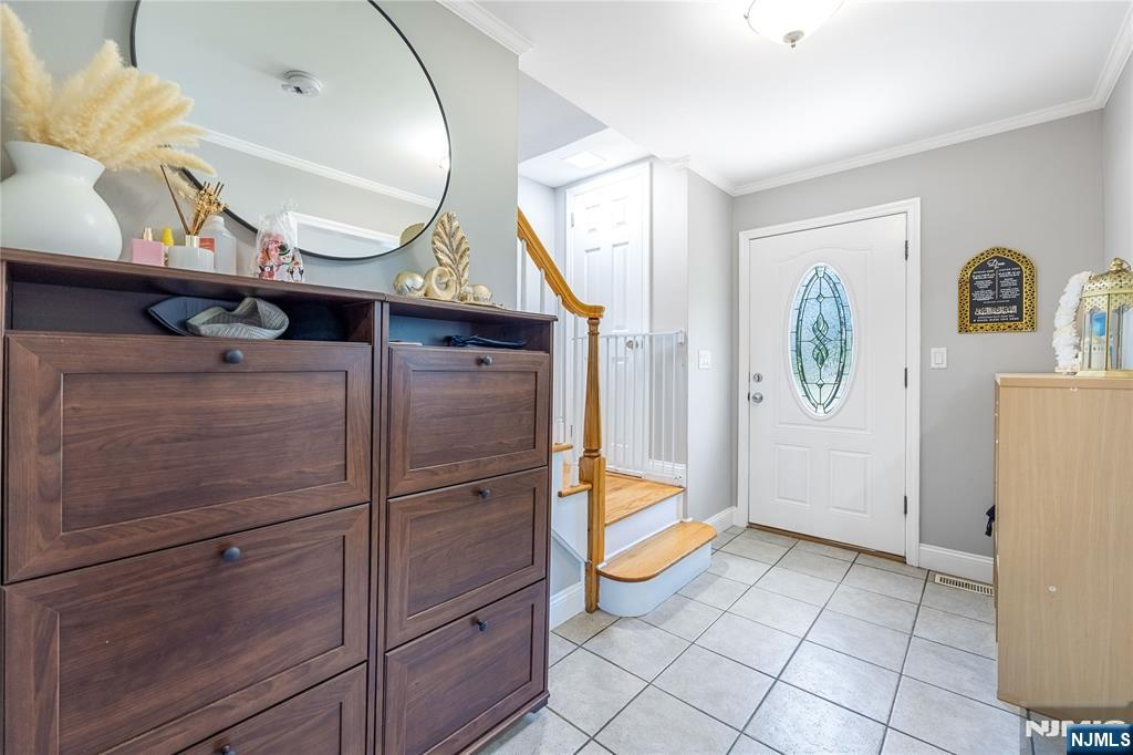 361 Walthery Avenue Ridgewood, NJ 07450 - Photo 6 of 28