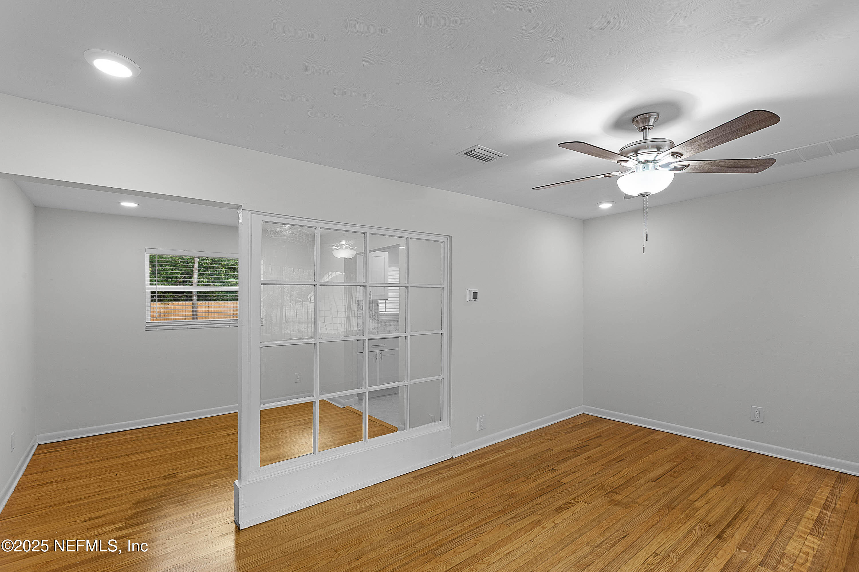 10553 Hemming Road Jacksonville, FL 32225 - Photo 4 of 34 Living room