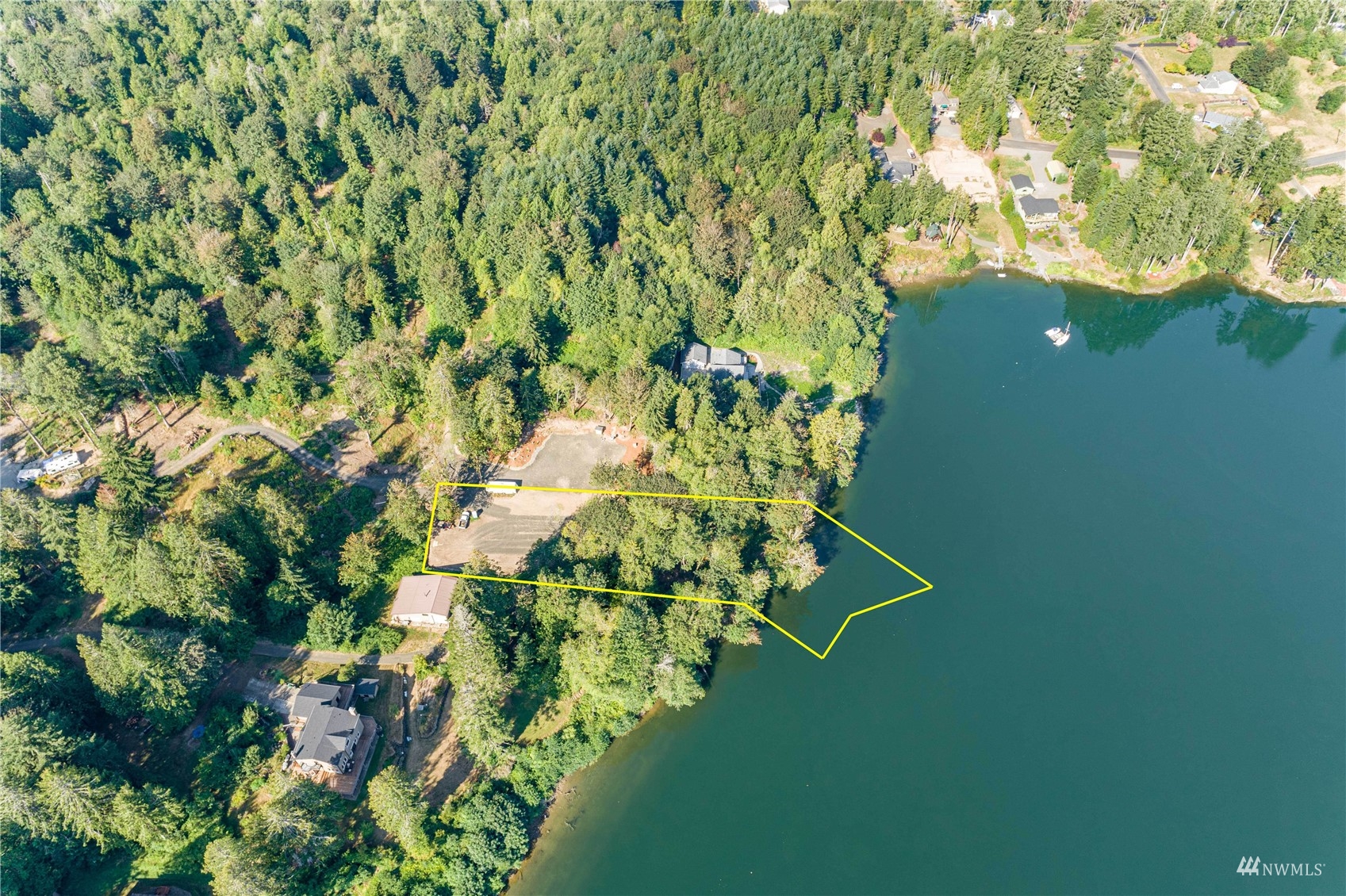 41 Southeast Channel Point Road Shelton, WA 98584 - Photo 16 of 22 Gallery Image 16