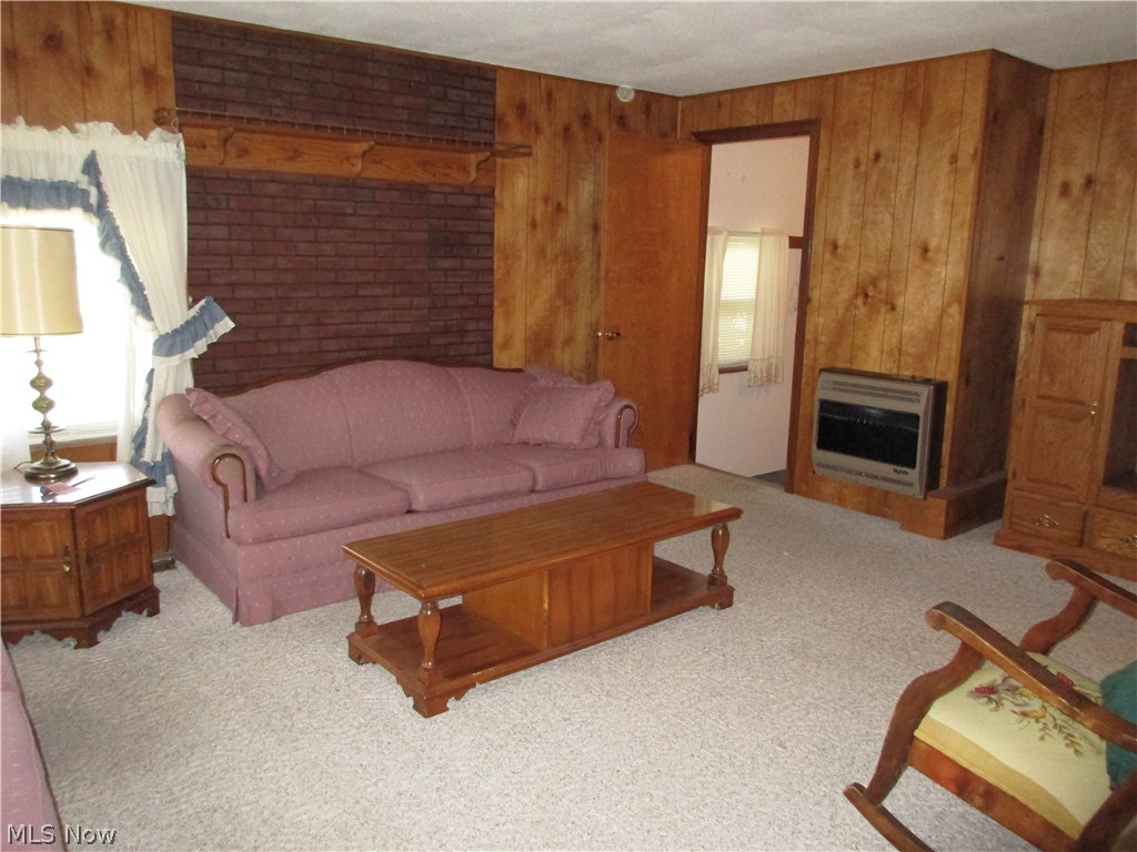 28599 Torch Road Coolville, OH 45723 - Photo 6 of 31 Family Room