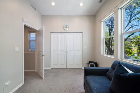 $4,900 | 1923 West Erie Street, Chicago, IL 60622