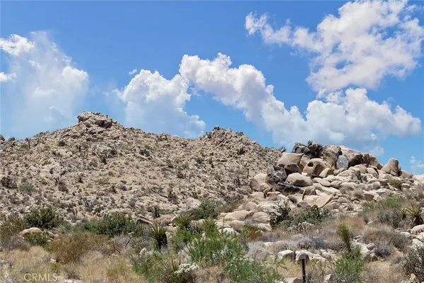 $1,200,000 | 60300 Mountain Trail, Joshua Tree, CA 92252