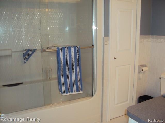 22650 Armada Center Road Armada, MI 48005 - Photo 30 of 68 DSC02118.jpg
