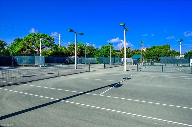 a view of a tennis court