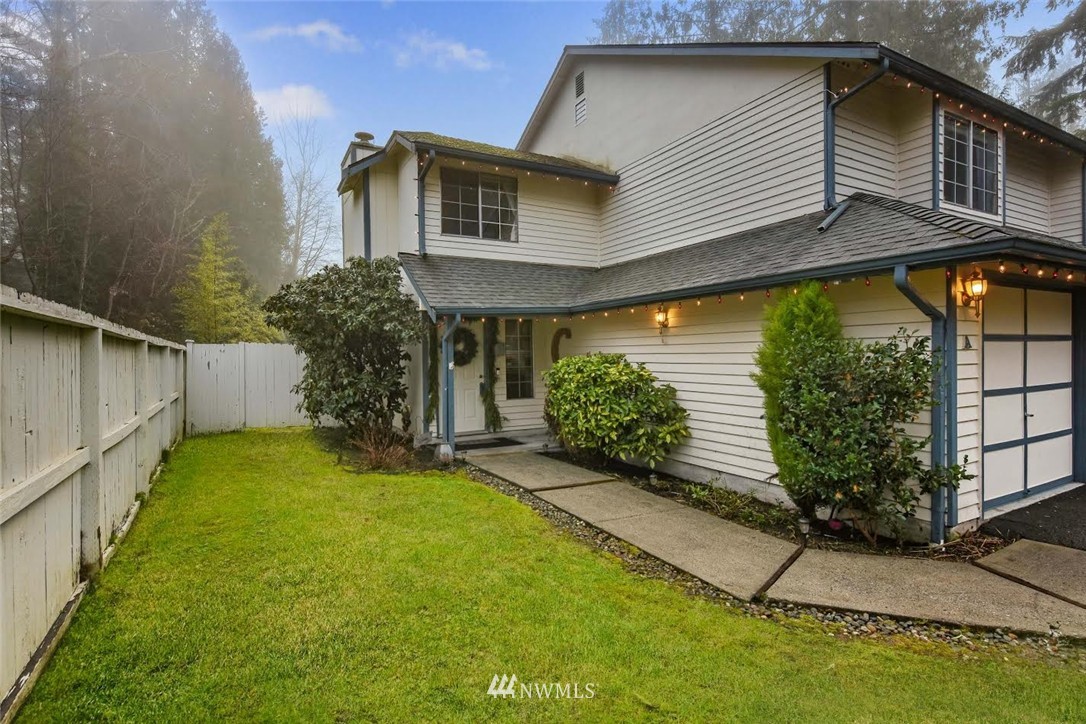 1725 170th Place Southeast, Unit A Bothell, WA 98012 - Photo 2 of 19