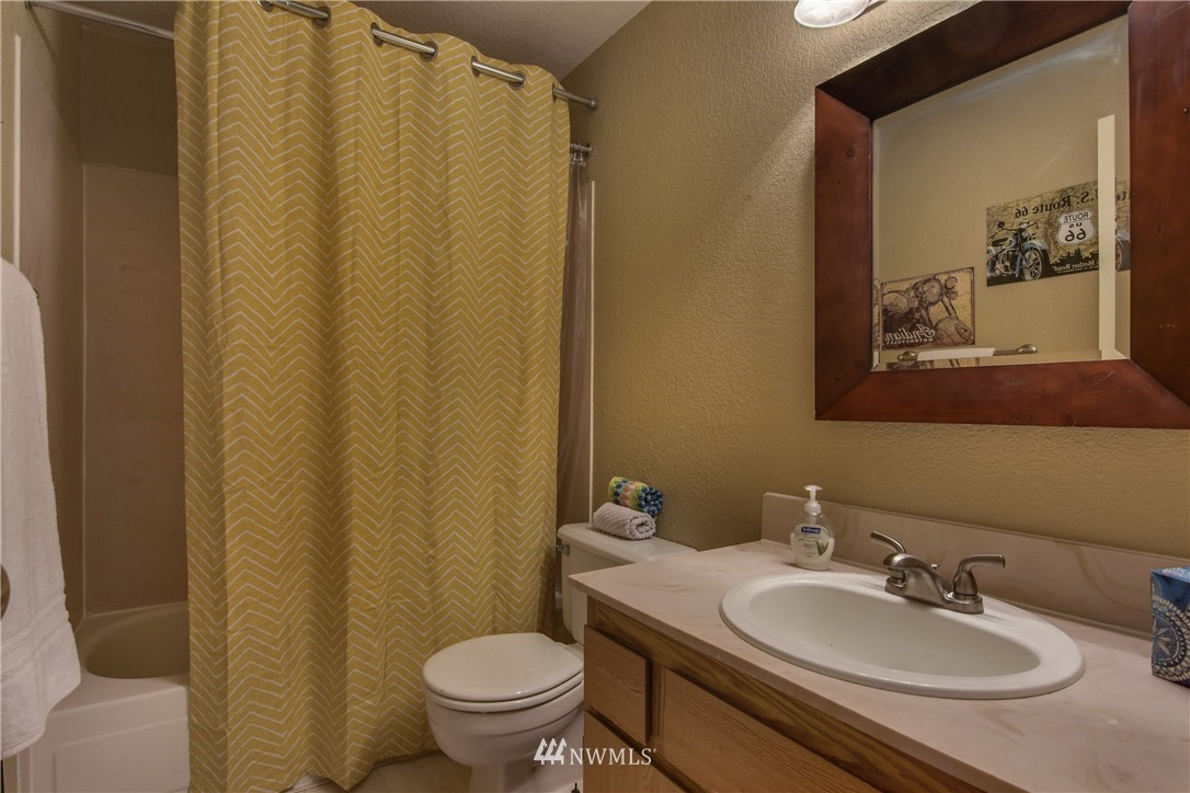 1725 170th Place Southeast, Unit A Bothell, WA 98012 - Photo 13 of 19