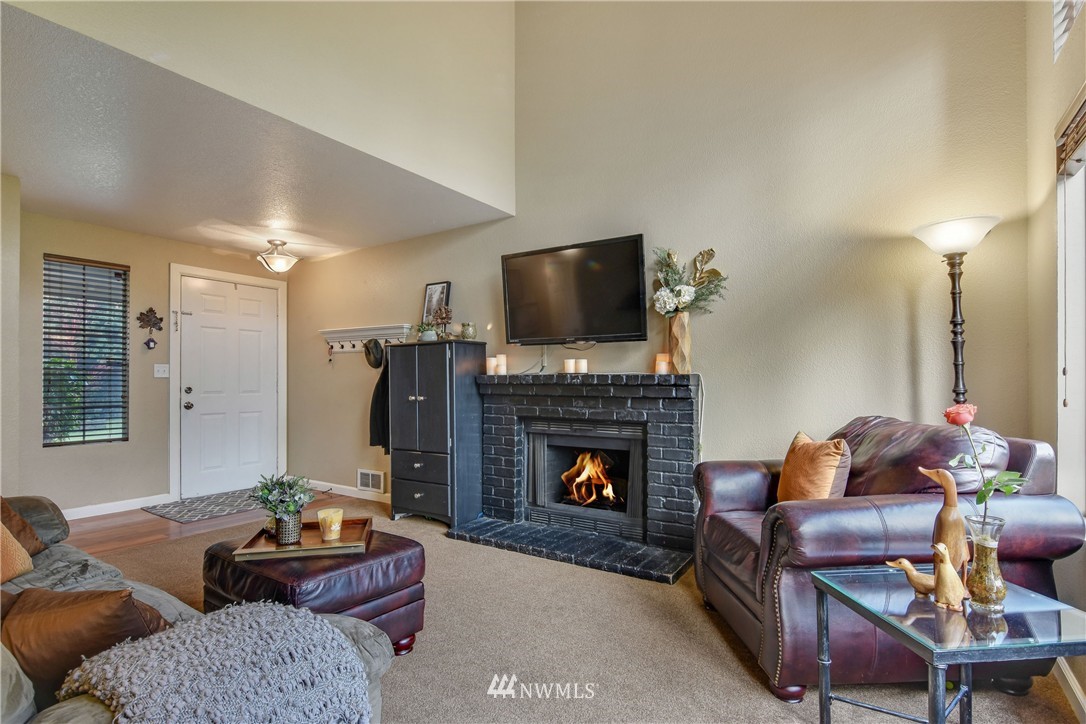 1725 170th Place Southeast, Unit A Bothell, WA 98012 - Photo 6 of 19