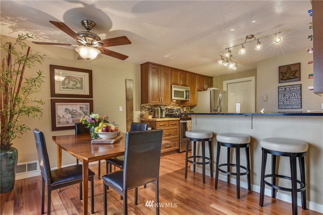 1725 170th Place Southeast, Unit A Bothell, WA 98012 - Photo 8 of 19