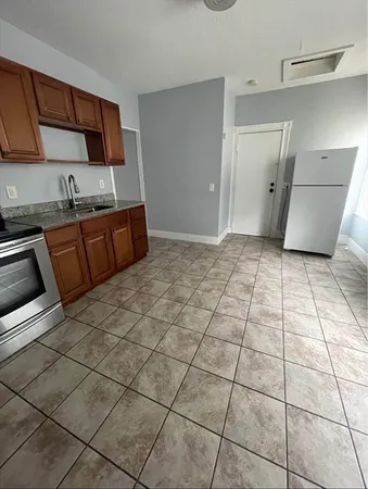 $2,700 | 155 Allen Avenue, Unit 3, Lynn, MA 01902
