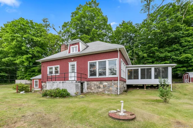 $599,000 | 41 Plum Brook Road, Katonah, NY 10536