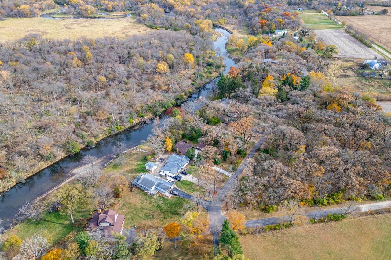 4215 Oaklane Road Rockford, IL 61109 - Photo 11 of 32