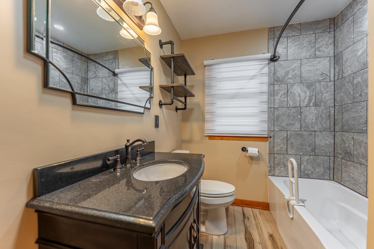 4215 Oaklane Road Rockford, IL 61109 - Photo 15 of 32