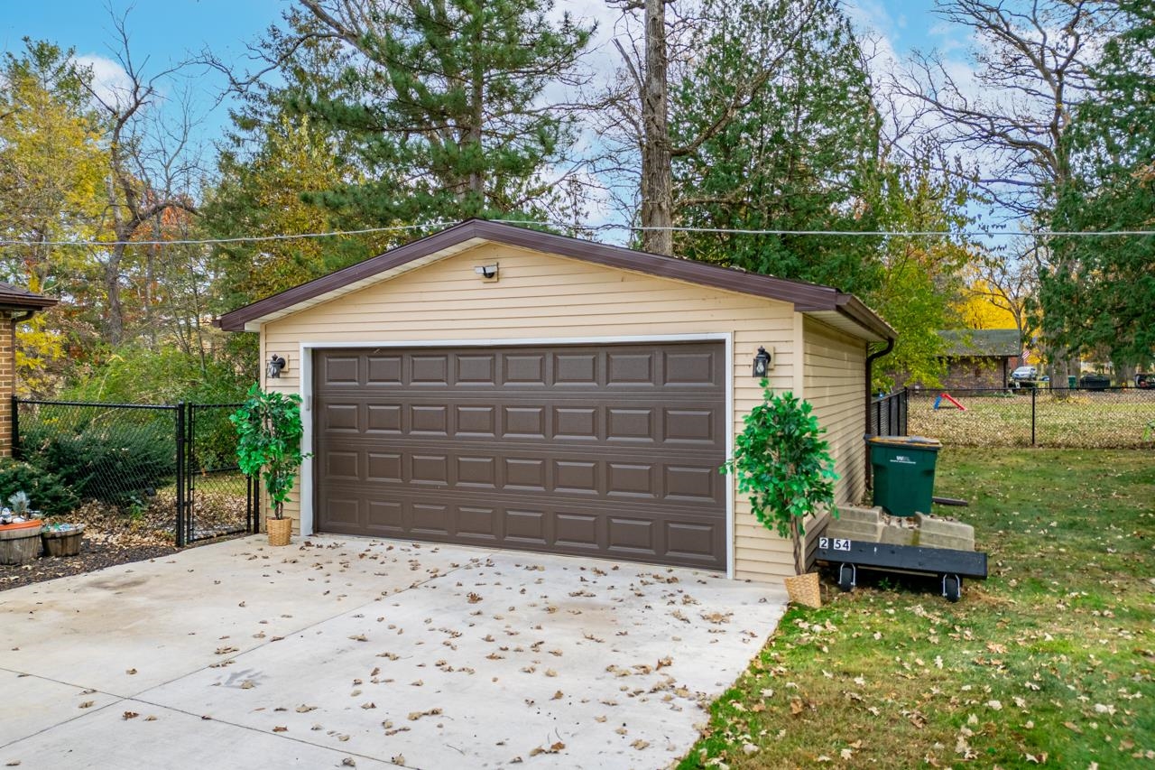 4215 Oaklane Road Rockford, IL 61109 - Photo 27 of 32