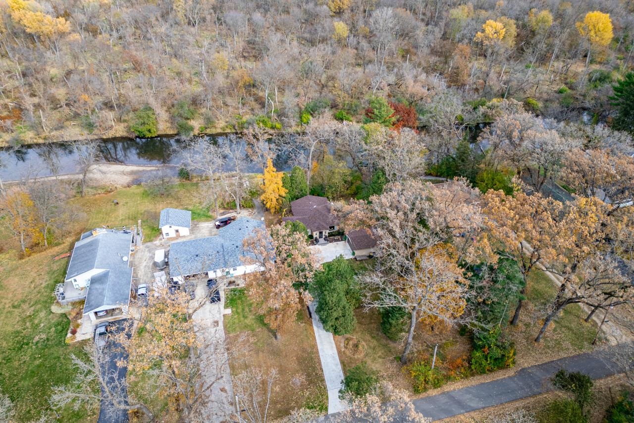 4215 Oaklane Road Rockford, IL 61109 - Photo 7 of 32