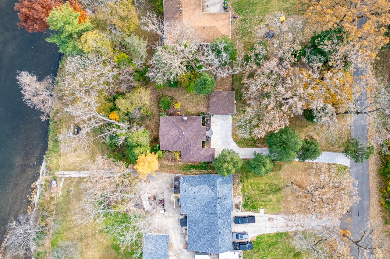 4215 Oaklane Road Rockford, IL 61109 - Photo 9 of 32