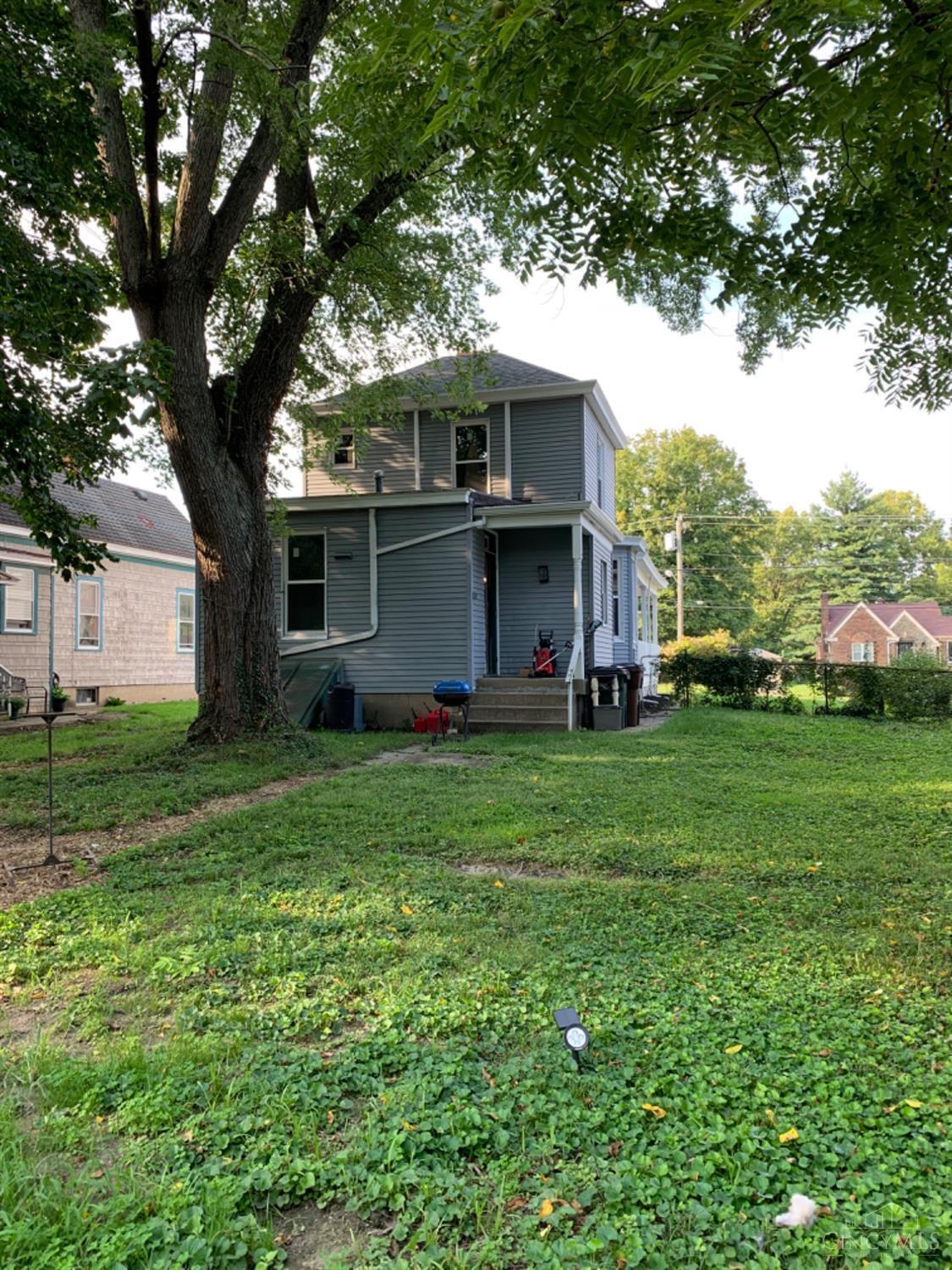 1331 Section Road Cincinnati, OH 45237 - Photo 2 of 8