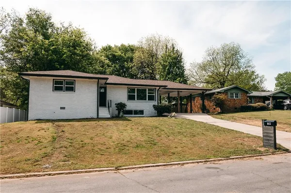 $324,999 | 19 South Central Avenue Southeast, Lindale, GA 30147