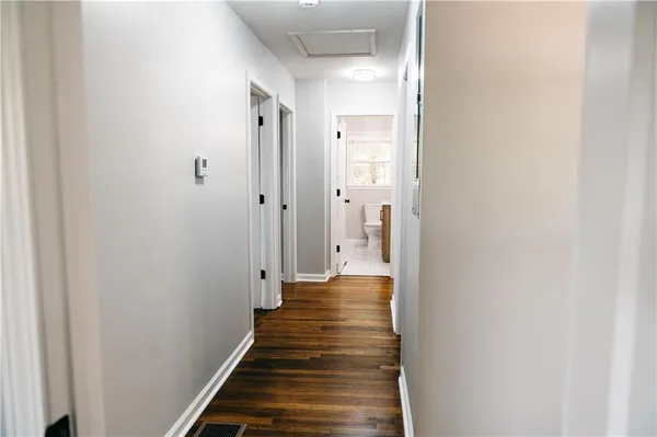 $324,999 | 19 South Central Avenue Southeast, Lindale, GA 30147