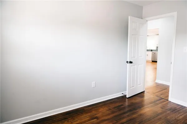 $324,999 | 19 South Central Avenue Southeast, Lindale, GA 30147