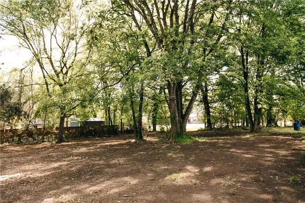 $324,999 | 19 South Central Avenue Southeast, Lindale, GA 30147